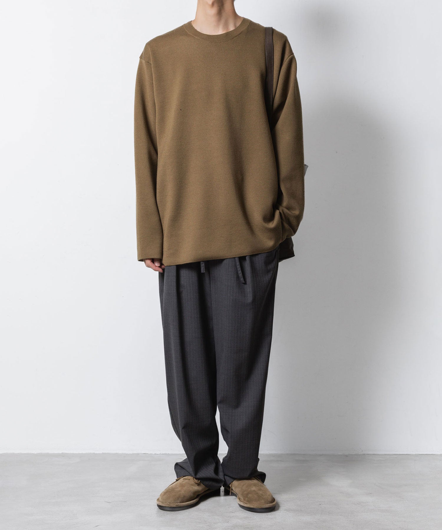 ATTACHMENT アタッチメントのWOxPE DOUBLE FACE KNIT CREW NECK PULLOVER - KHAKIの公式通販サイトsession福岡セレクトショップ