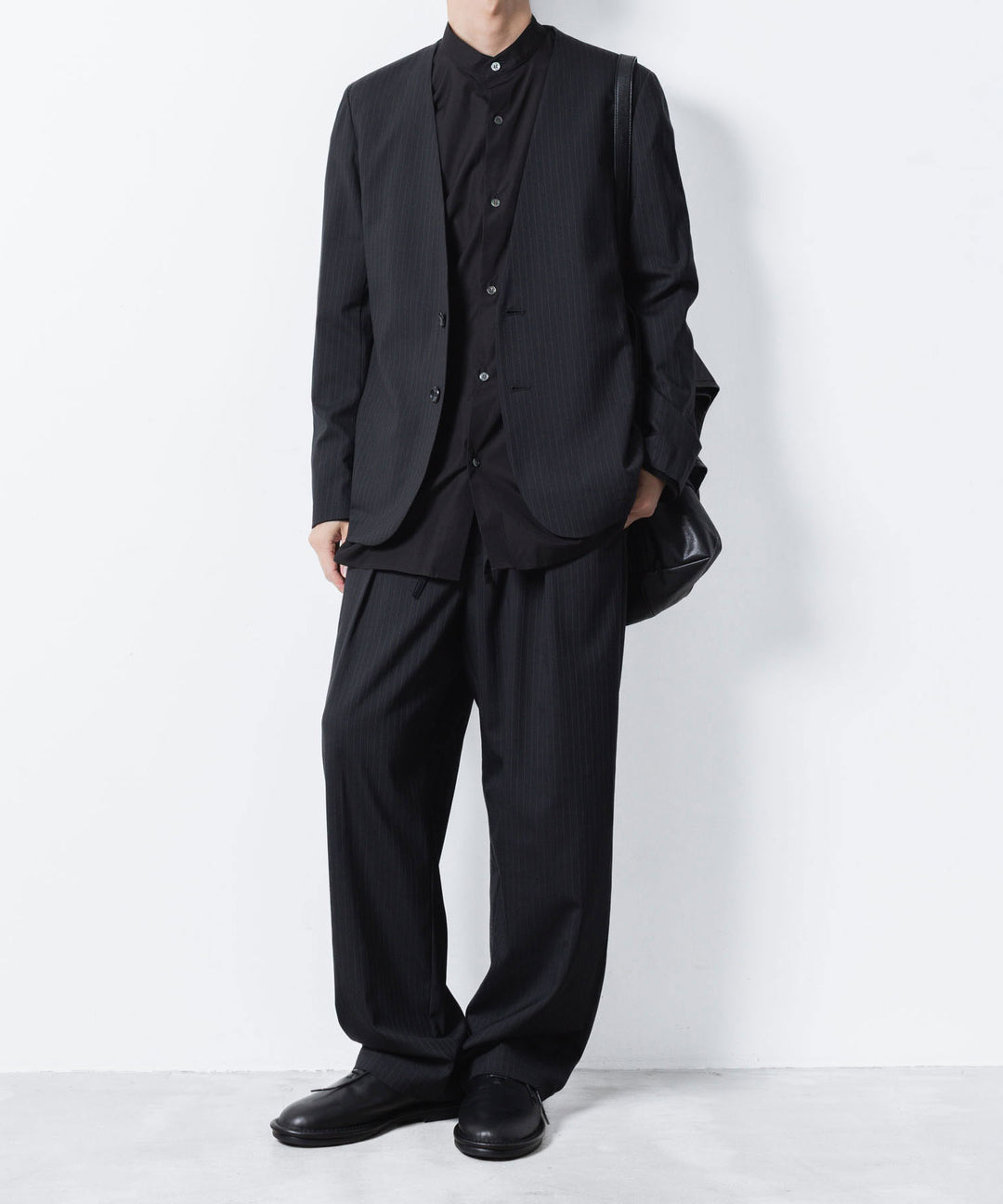 ATTACHMENT アタッチメントの140/2 GIZA BROAD BANDCOLLAR L/S SHIRT - BLACKの公式通販サイトsession福岡セレクトショップ