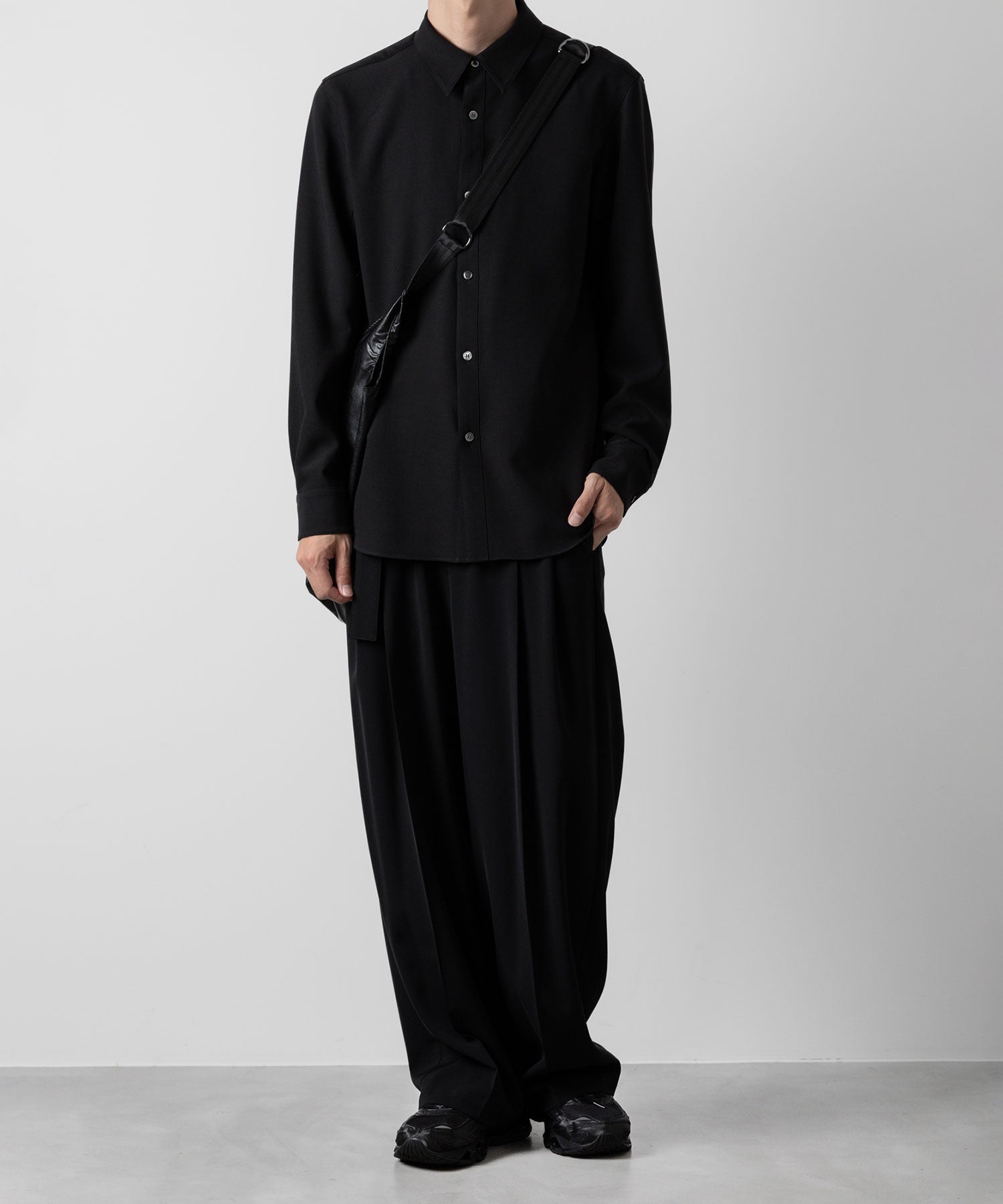 ATTACHMENT アタッチメントのPE STRETCH VIYELLA REGULAR COLLAR DRESS SHIRT - BLACK 公式通販サイトsession福岡セレクトショップ