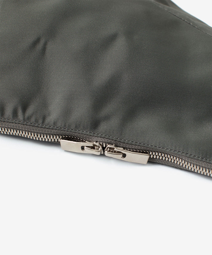 VEIN ヴェインのREVERSE SATIN SHOULDER BAG - KHAKIの公式通販サイトsession福岡セレクトショップ
