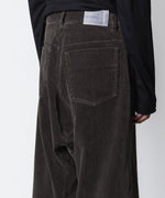 画像をギャラリービューアに読み込む, VEIN ヴェインのFINX CO CORDUROY RESIZE TROUSERS - D.GRAYの公式通販サイトsession福岡セレクトショップ
