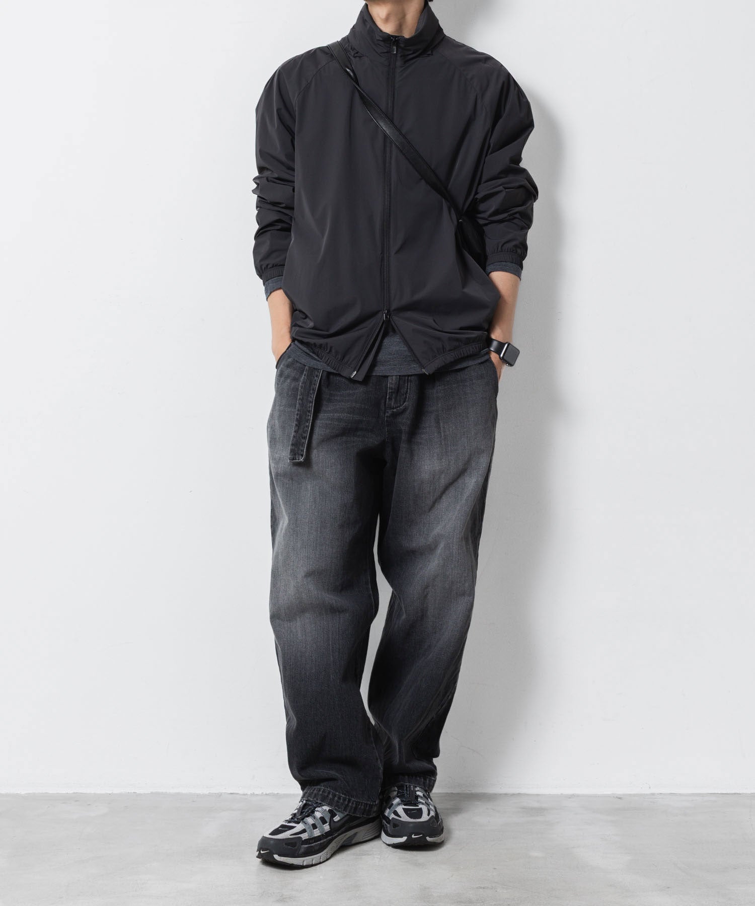 ATTACHMENT / EXCLUSIVE ITEMアタッチメントの11oz DENIM 1TUCK BELTED PANTS  - BLACKの公式通販サイトsession福岡セレクトショップ