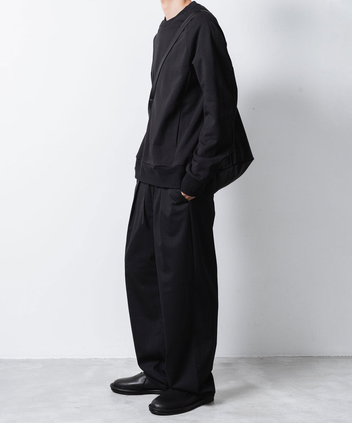 ATTACHMENT アタッチメントのCO STRECH TERRY PULLOVER - BLACKの公式通販サイトsession福岡セレクトショップ