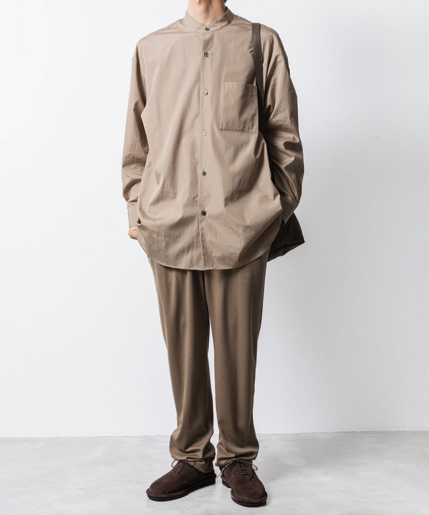 ATTACHMENT アタッチメントの1/60 WOOL SMOOTH SLIM FIT LOUNGE TROUSERS - CAMELの公式通販サイトsession福岡セレクトショップ