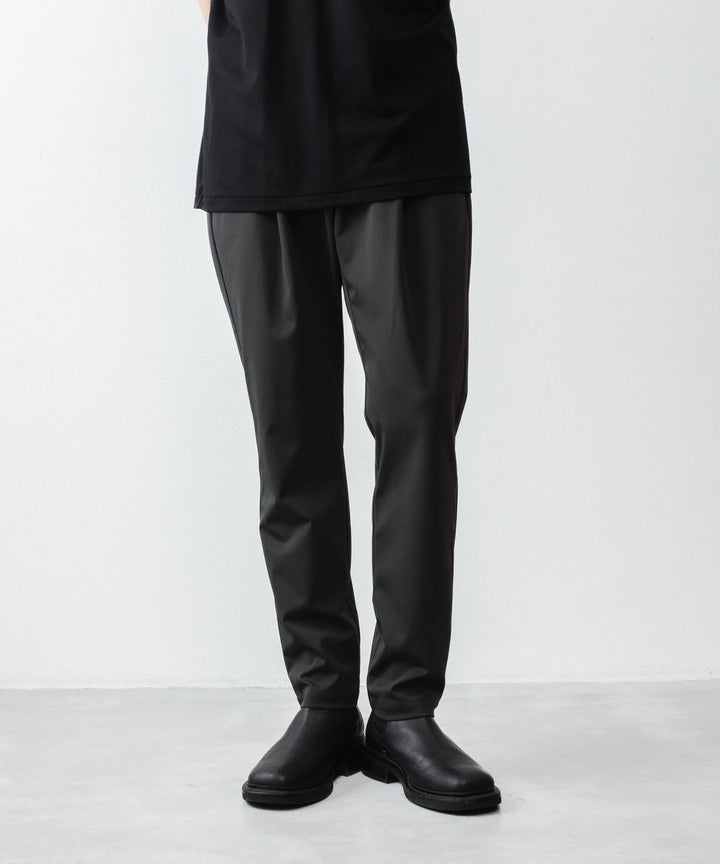 ATTACHMENT / EXCLUSIVE ITEMアタッチメントのLUCA MATTE TWIST REGULAR FIT EASY TROUSERS - D.KHAKIの公式通販サイトsession福岡セレクトショップ