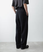 画像をギャラリービューアに読み込む, ATTACHMENT アタッチメントのCO STRETCH TERRY 1TUCK EASY TROUSERS - BLACKの公式通販サイトsession福岡セレクトショップ
