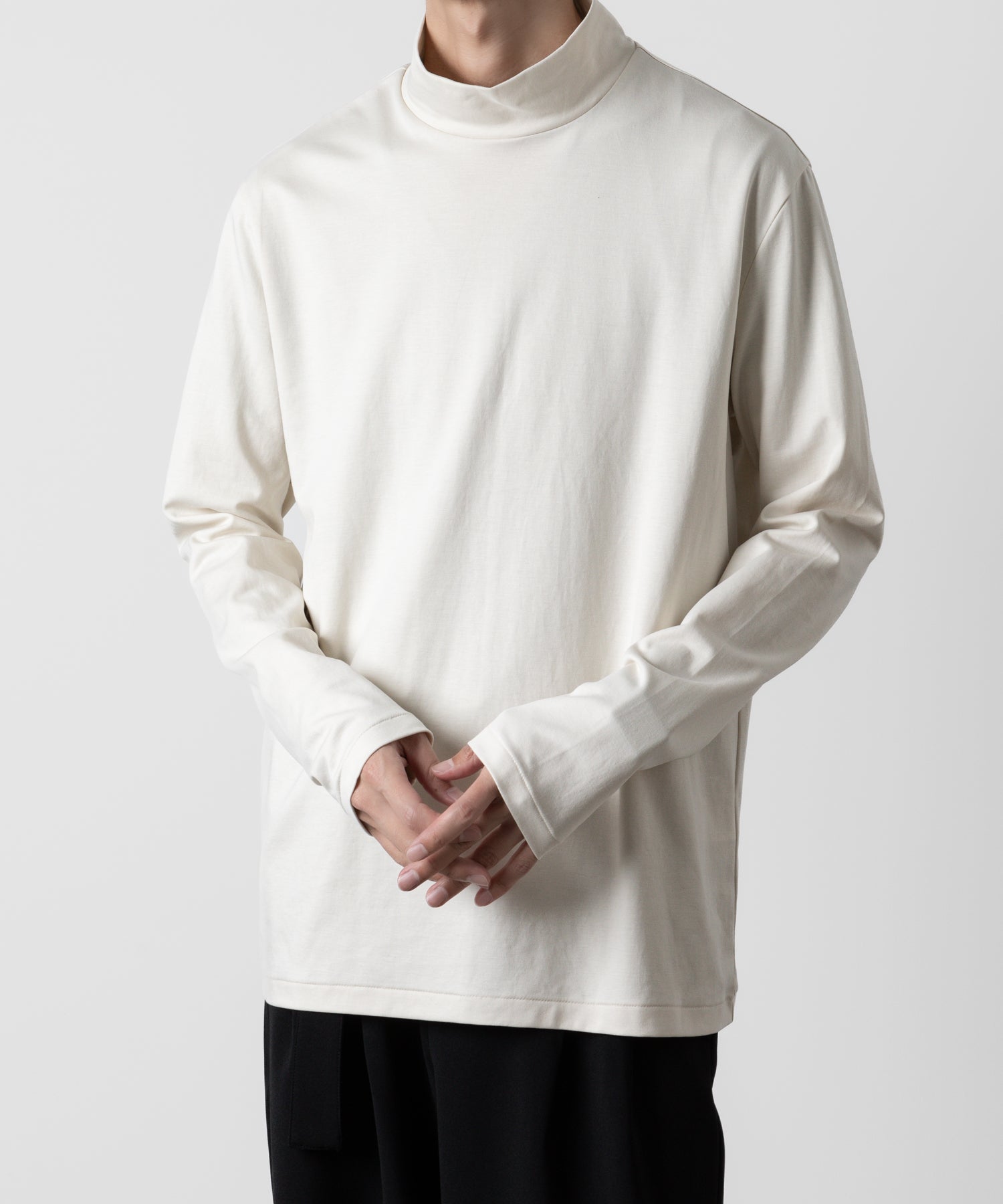 ATTACHMENT アタッチメントのCOTTON DOUBLE FACE SLIM FIT HIGHNECK L/S TEE - OFF WHITE 公式通販サイトsession福岡セレクトショップ