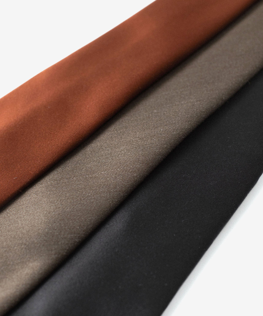 ATTACHMENT アタッチメントのSILK SATIN TIE - BROWNの公式通販サイトsession福岡セレクトショップ