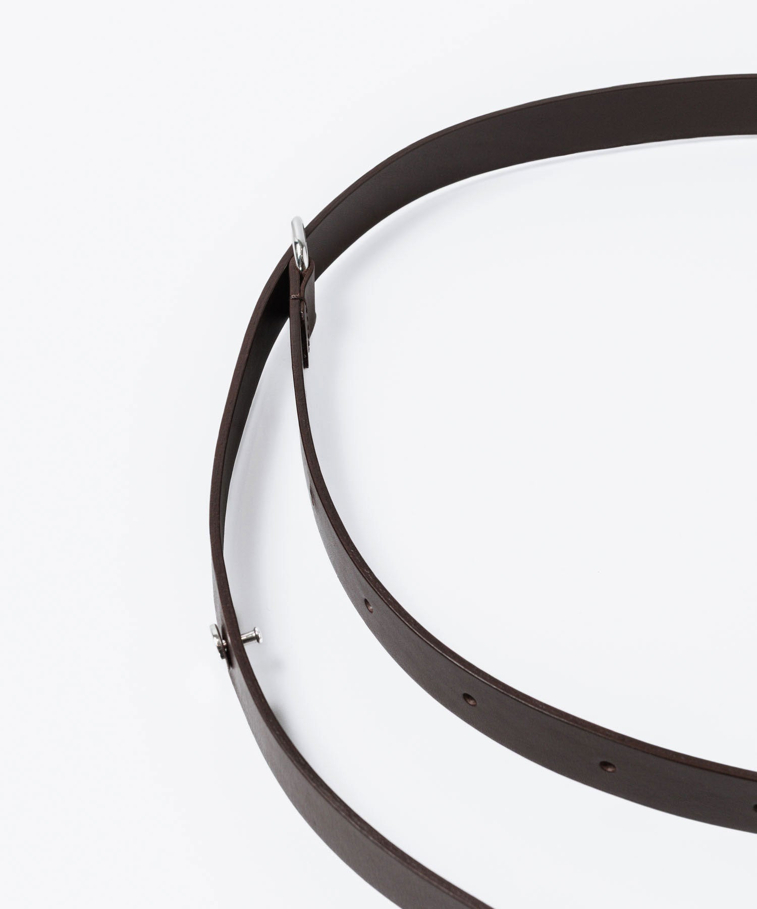 ATTACHMENT アタッチメントのCOW LEATHER BUCKLE LESS BELT - BROWNの公式通販サイトsession福岡セレクトショップ