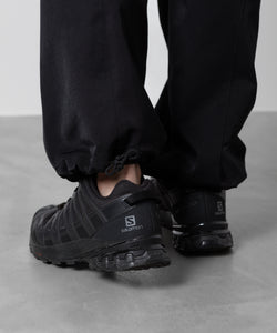 【ATTACHMENT】ATTACHMENT アタッチメントのNY/CO TWILL WIDE CARGO TROUSERS - BLACK 公式通販サイトsession福岡セレクトショップ