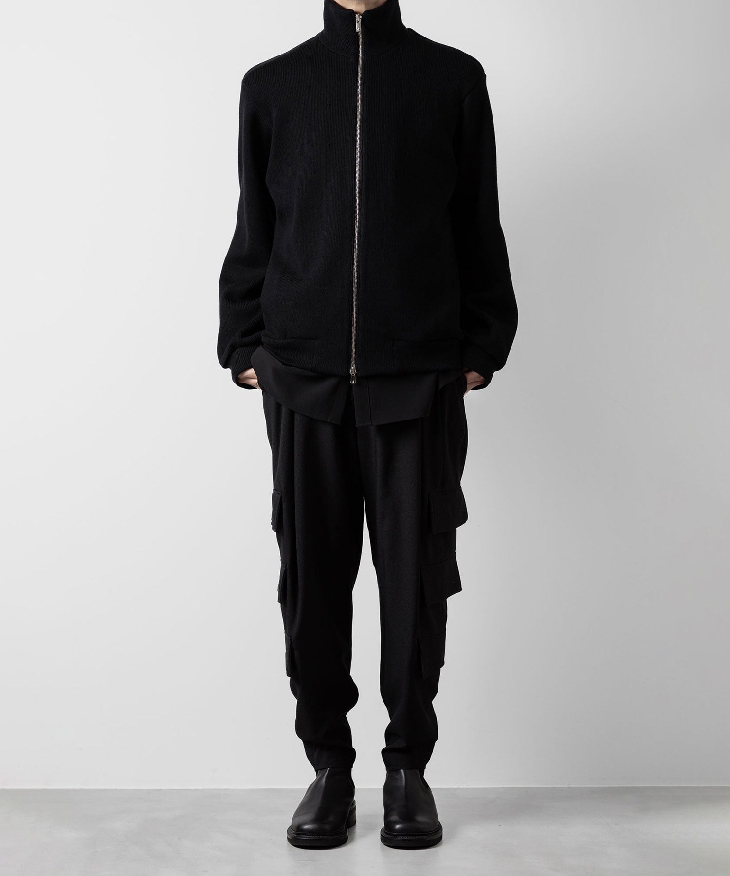 ato(アトウ)のSTAND COLLAR ZIP CARDIGAN  - BLACKの公式通販サイトsession福岡セレクトショップ