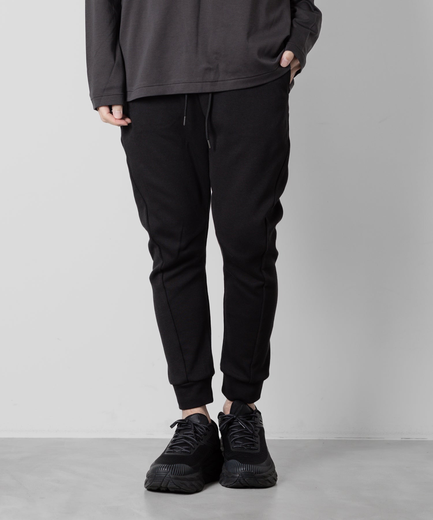 【ATTACHMENT】ATTACHMENT アタッチメントのCO/PE DOUBLE KNIT THREE DIMENSIONAL WIDE PANTS - BLACK 公式通販サイトsession福岡セレクトショップ