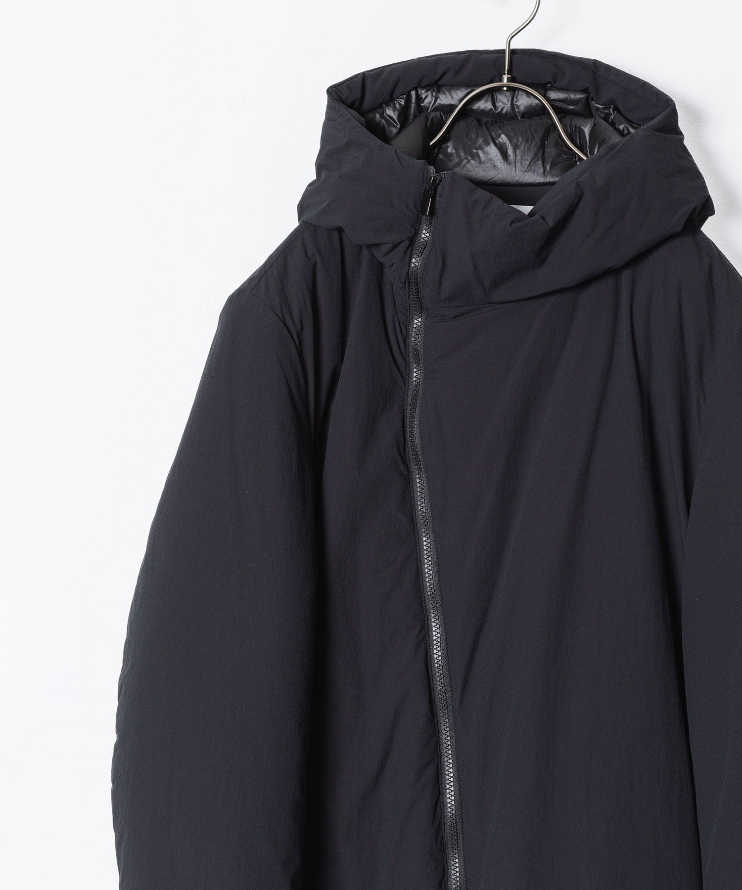 ATTACHMENT / EXCLUSIVE ITEMアタッチメントのNY 2WAY STRECH ROUND ZIP HOODED JACKET - BLACKの公式通販サイトsession福岡セレクトショップ