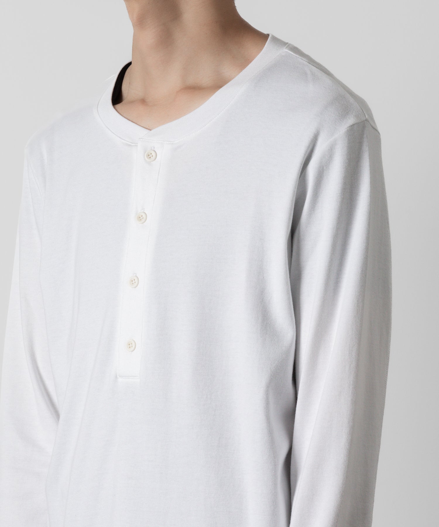 ATTACHMENT アタッチメントのSVIN CO RIB HENLEY NECK L/S TEE - WHITE 公式通販サイトsession福岡セレクトショップ