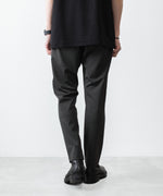 画像をギャラリービューアに読み込む, ATTACHMENT / EXCLUSIVE ITEMアタッチメントのLUCA MATTE TWIST REGULAR FIT EASY TROUSERS - D.KHAKIの公式通販サイトsession福岡セレクトショップ
