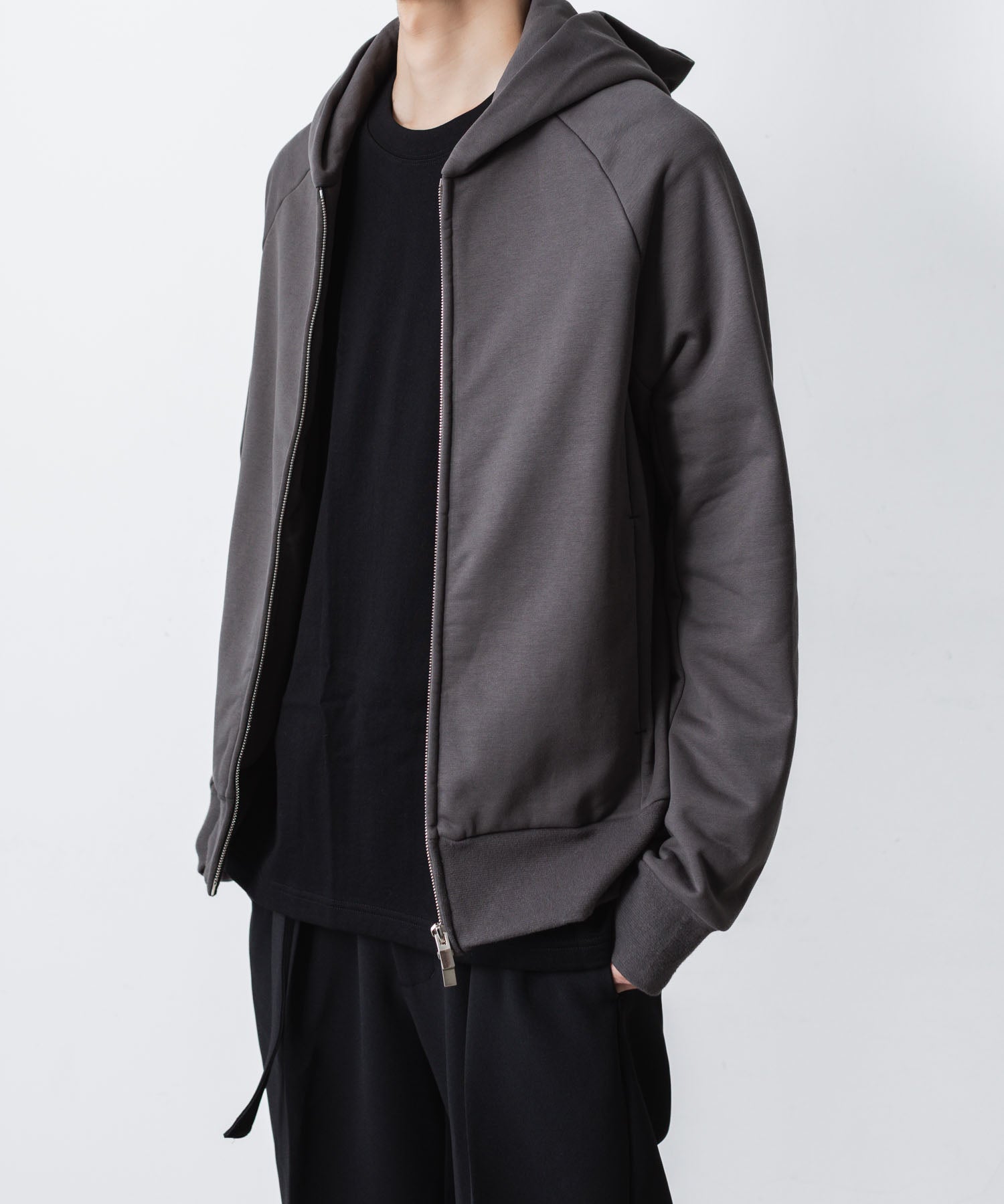 ATTACHMENT / EXCLUSIVE ITEMアタッチメントのCO STRECH TERRY ZIP UP HOODIE - D.GRAYの公式通販サイトsession福岡セレクトショップ