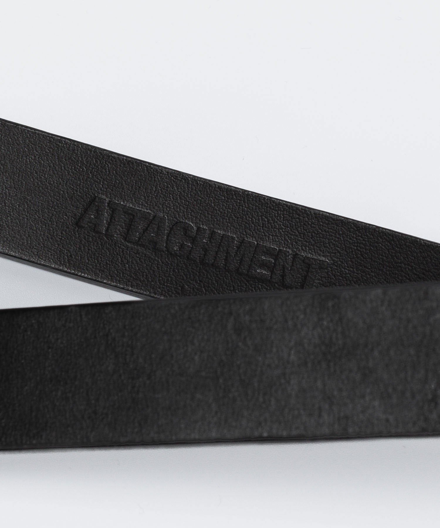 ATTACHMENT アタッチメントのCOW LEATHER BUCKLE LESS BELT の公式通販サイトsession福岡セレクトショップ