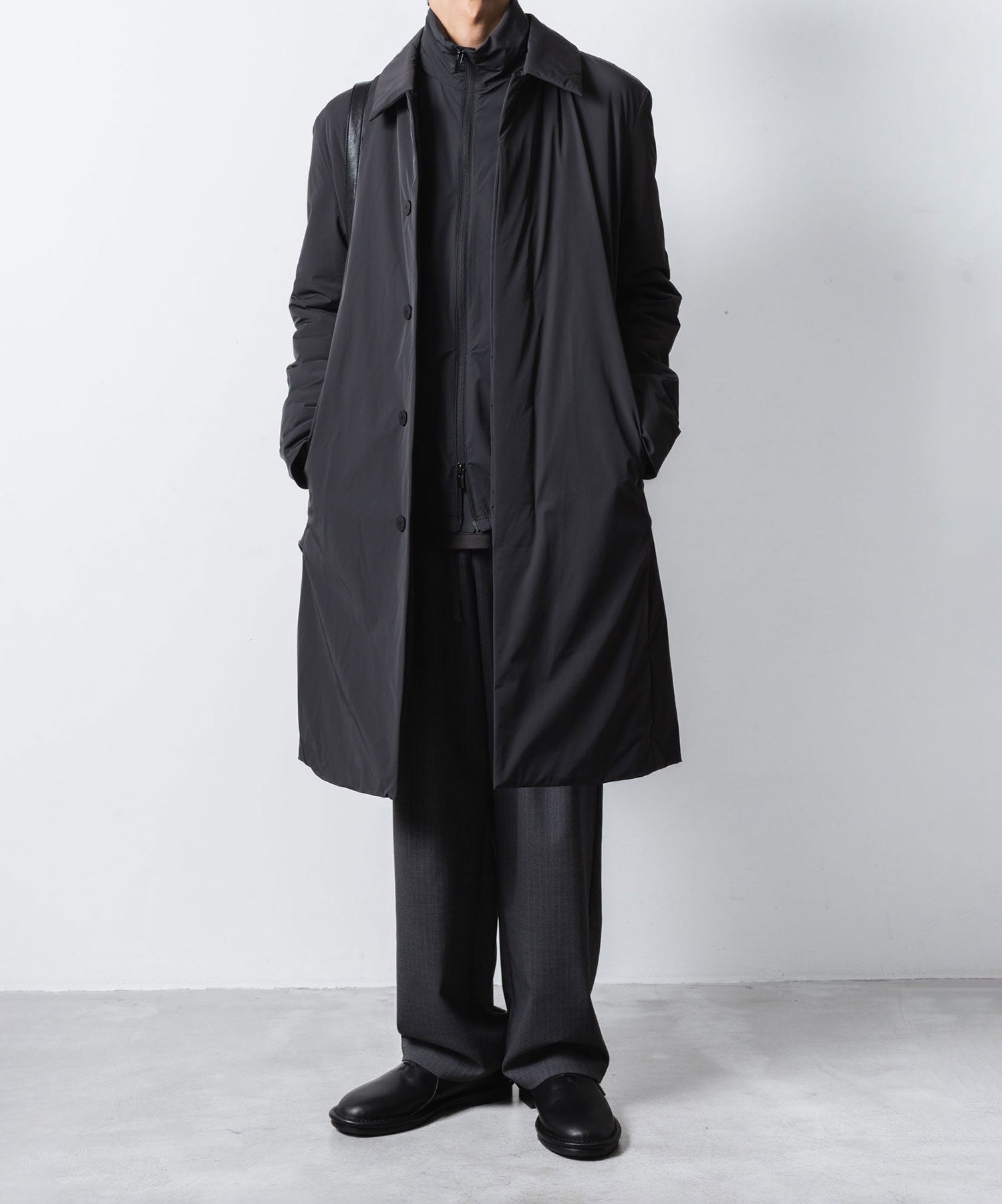 ATTACHMENT アタッチメントのT/W/SI STRETCH GABARDINE 1TUCK EASY TROUSERS - S.GRAYの公式通販サイトsession福岡セレクトショップ