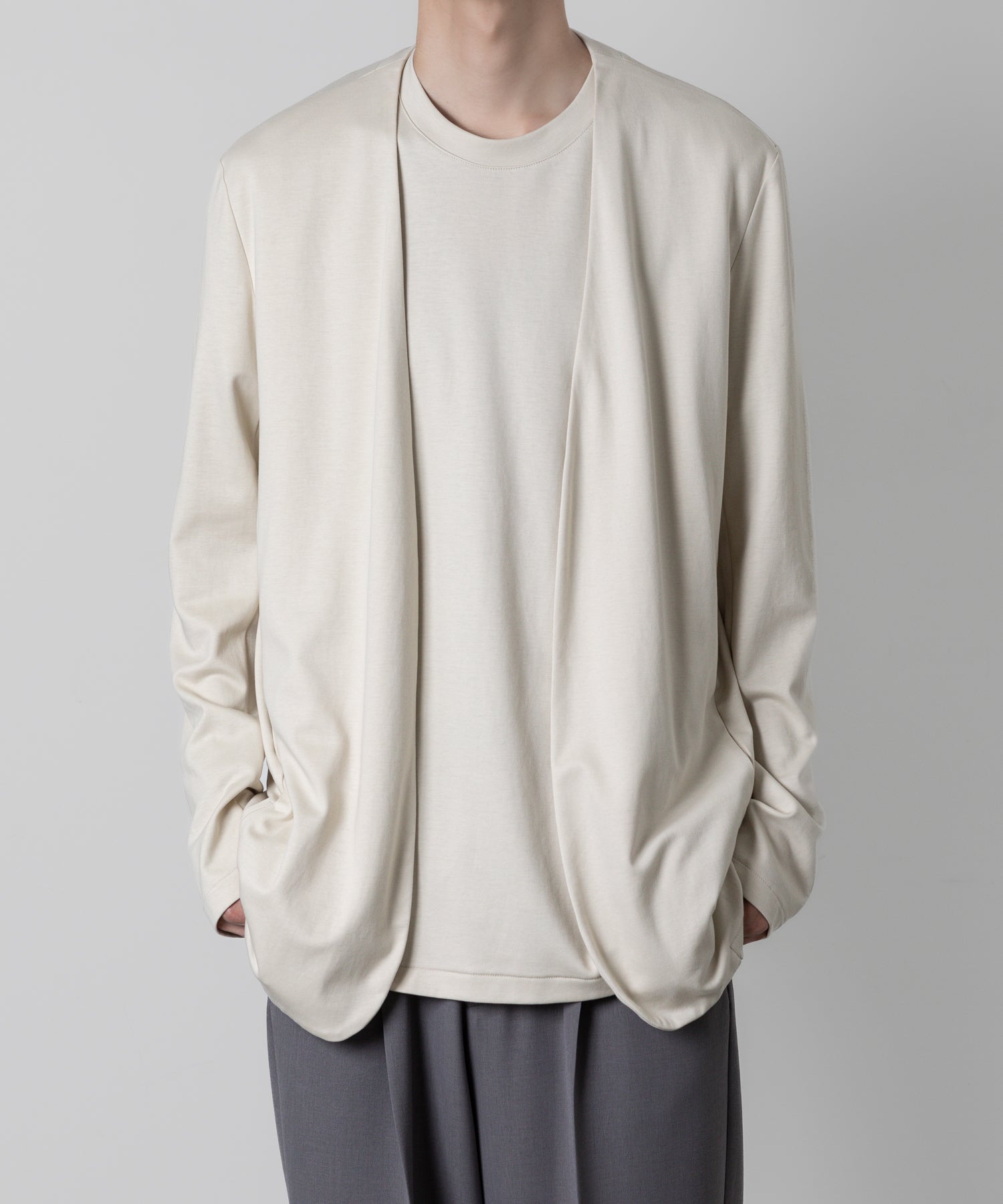 【ATTACHMENT】ATTACHMENT アタッチメントのCOTTON DOUBLE FACE COLLARLESS CARDIGAN - OFF WHITE 公式通販サイトsession福岡セレクトショップ