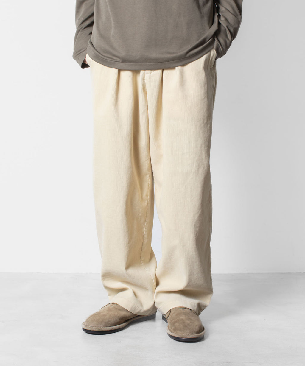 ATTACHMENT アタッチメントのFINX CO CORDUROY 1TUCK WIDE TROUSERS - OFF WHITEの公式通販サイトsession福岡セレクトショップ