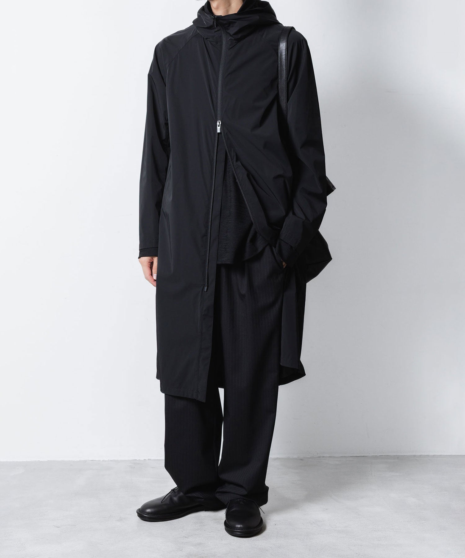 ATTACHMENT アタッチメントのNY 2LAYER STRETCH LIGHT HOODED COAT - BLACKの公式通販サイトsession福岡セレクトショップ