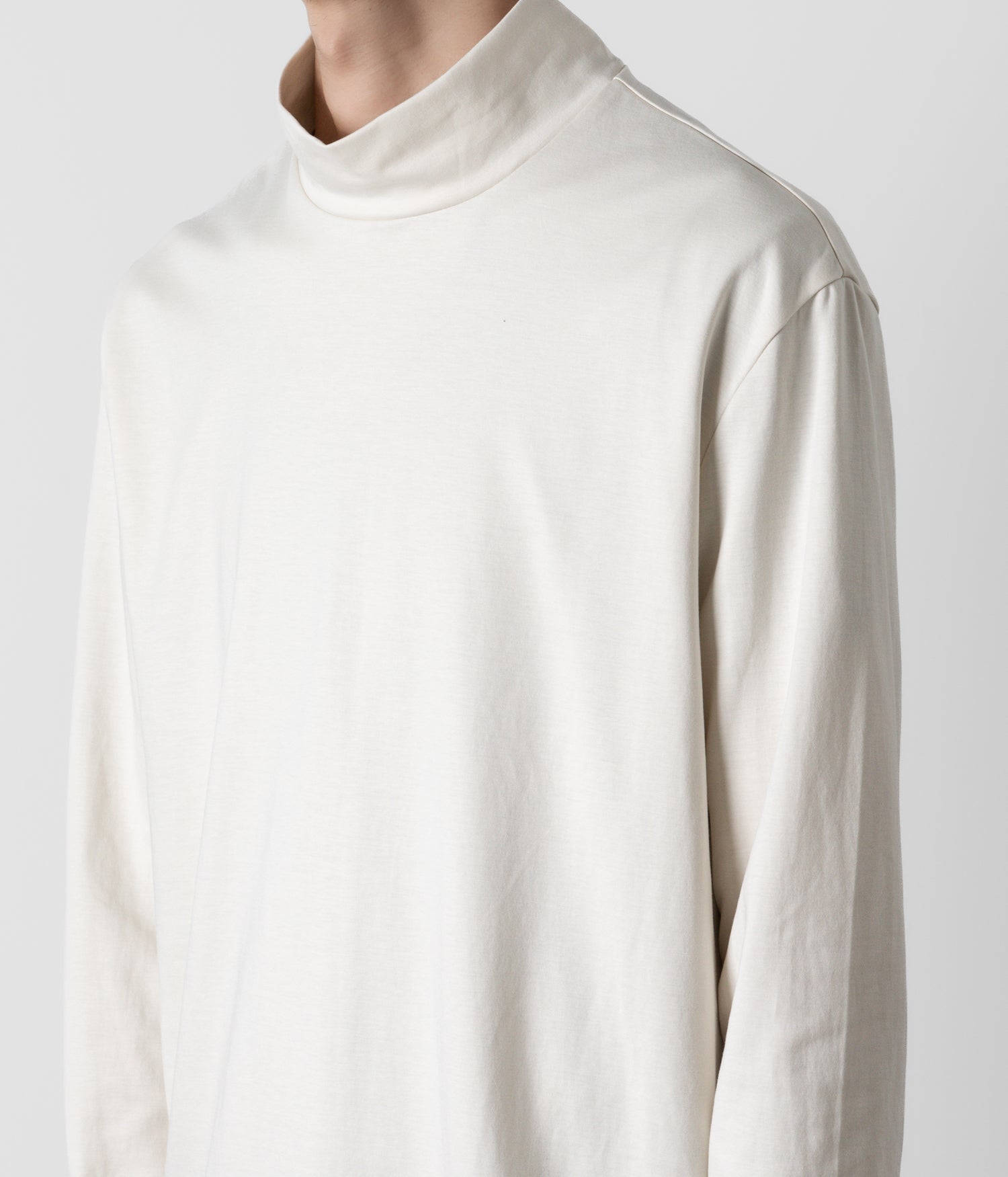 ATTACHMENT アタッチメントのCOTTON DOUBLE FACE SLIM FIT HIGHNECK L/S TEE - OFF WHITE 公式通販サイトsession福岡セレクトショップ