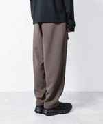 画像をギャラリービューアに読み込む, ATTACHMENT アタッチメントのPE STRETCH DOUBLE CLOTH BELTED WIDE TAPERD TROUSERS - D.KH GRAYの公式通販サイトsession福岡セレクトショップ
