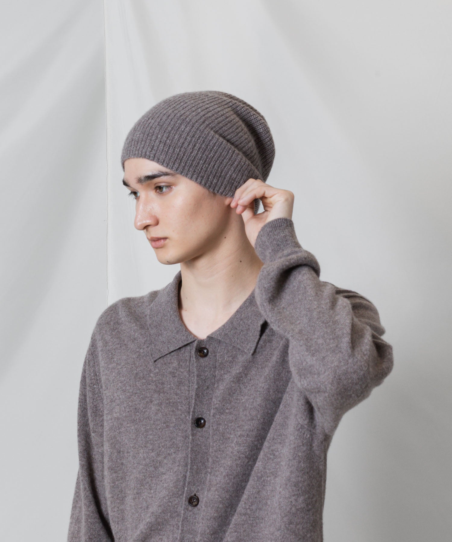 ATTACHMENT アタッチメントのCASHMERE　KNIT BEANIE - CAMELの公式通販サイトsession福岡セレクトショップ
