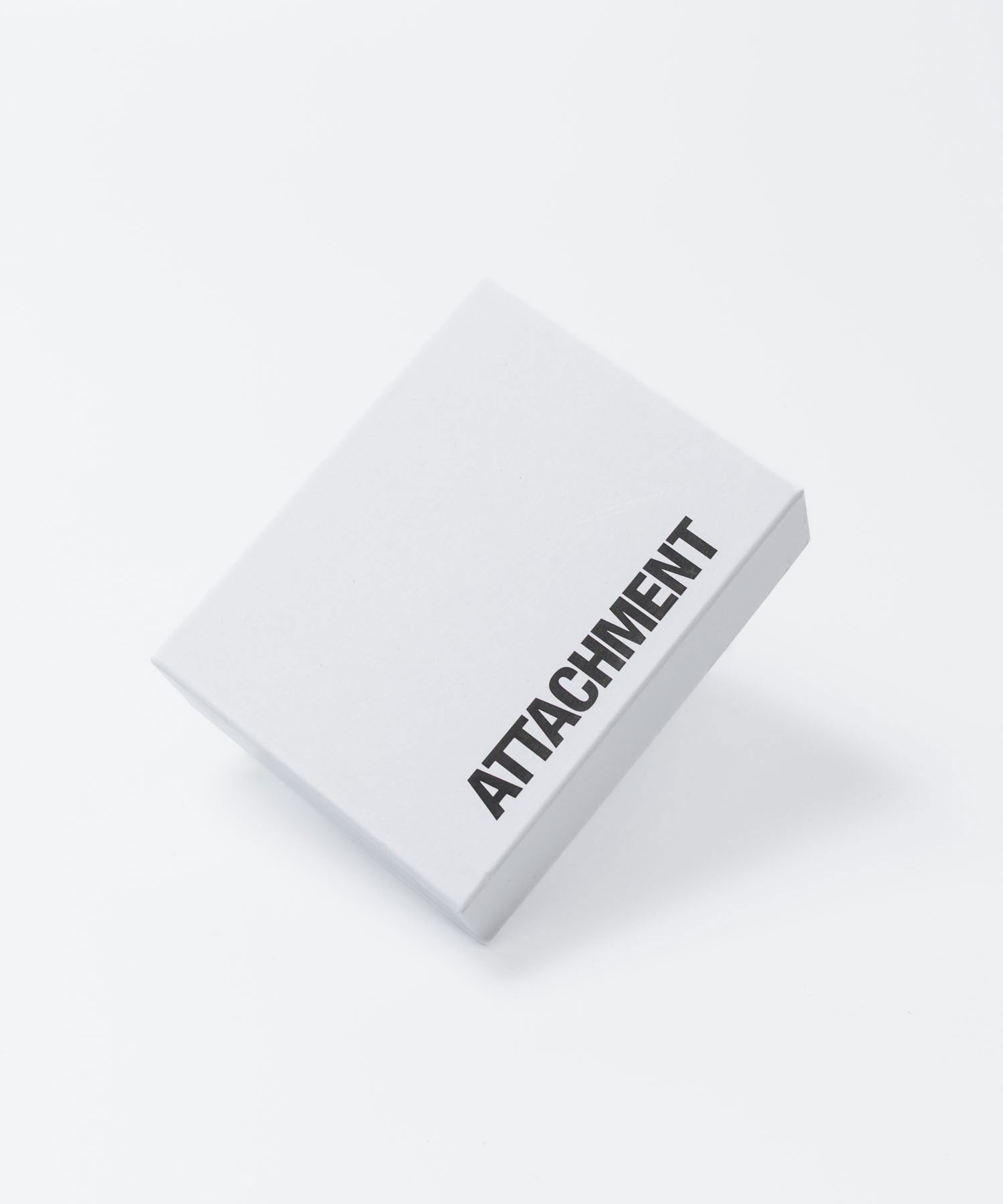 ATTACHMENT アタッチメントのCOW LEATHER BUCKLE LESS BELT の公式通販サイトsession福岡セレクトショップ