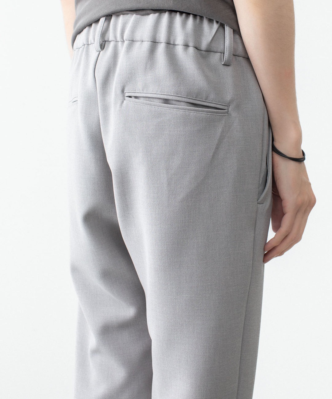 ATTACHMENT アタッチメントのPE STRETCH DOUBLE CLOTH REGULAR FIT EASY TROUSERS - L.GRAYの公式通販サイトsession福岡セレクトショップ