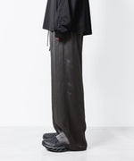 画像をギャラリービューアに読み込む, VEIN ヴェインのRY PIGMENT PRINT SATIN EASY WIDE TROUSERS - BLACKの公式通販サイトsession福岡セレクトショップ
