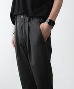 画像をギャラリービューアに読み込む, ATTACHMENT / EXCLUSIVE ITEMアタッチメントのLUCA MATTE TWIST REGULAR FIT EASY TROUSERS - D.KHAKIの公式通販サイトsession福岡セレクトショップ
