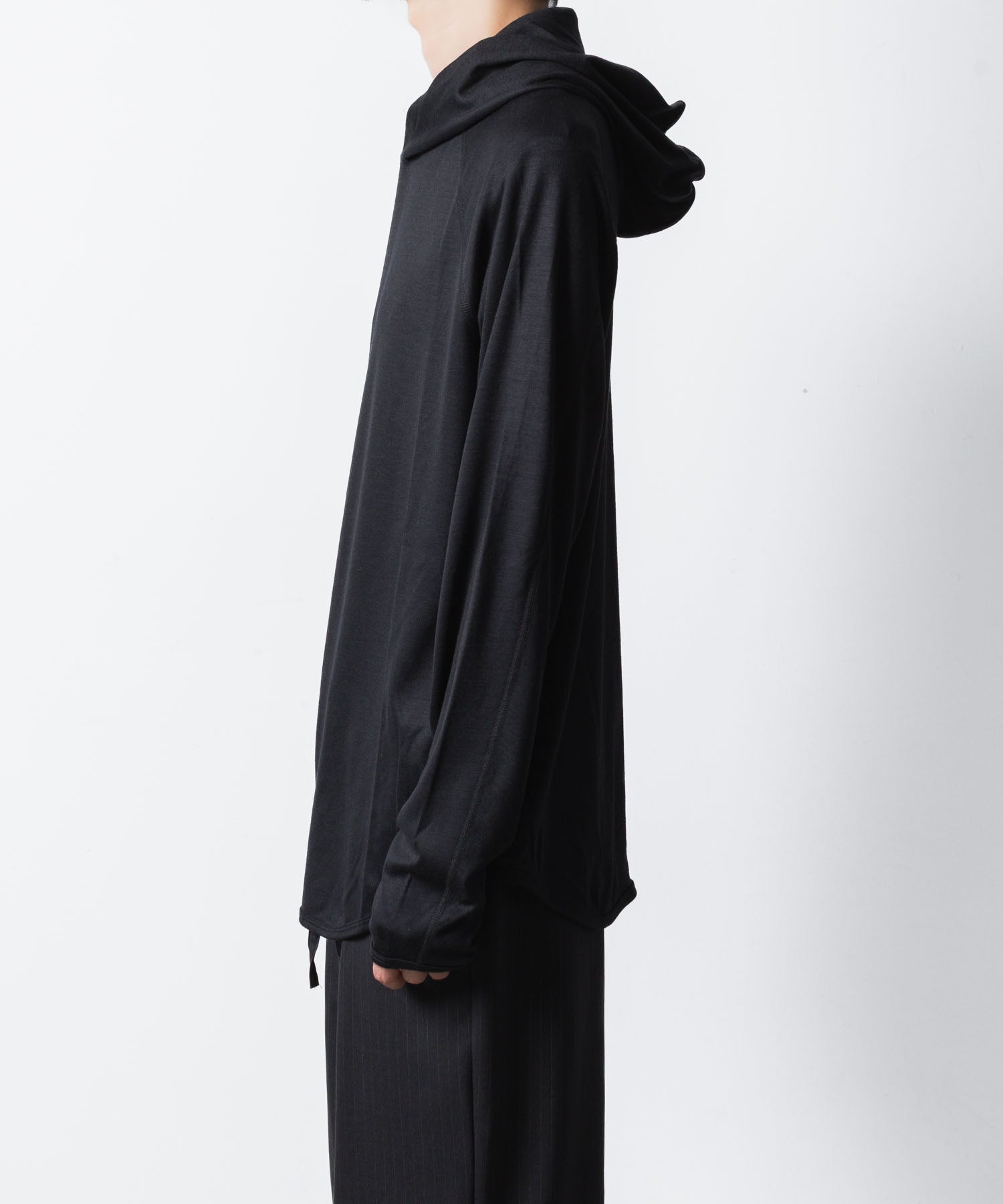 ATTACHMENT アタッチメントの1/60 WOOL SMOOTH HOODED PULLOVER - BLACKの公式通販サイトsession福岡セレクトショップ