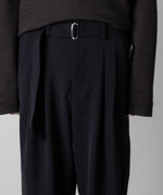 画像をギャラリービューアに読み込む, ATTACHMENT アタッチメントのPE STRETCH DOUBLE CLOTH BELTED TAPERED FIT TROUSERS - NAVY 公式通販サイトsession福岡セレクトショップ
