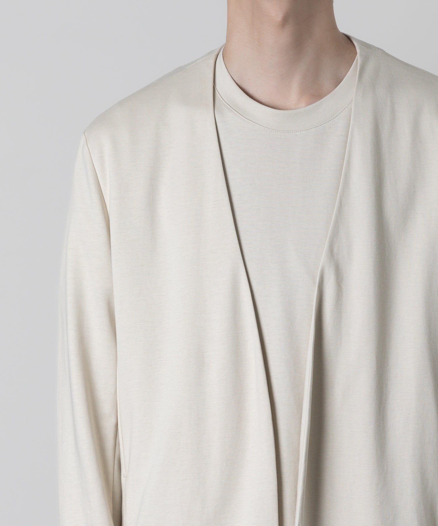 【ATTACHMENT】ATTACHMENT アタッチメントのCOTTON DOUBLE FACE COLLARLESS CARDIGAN - OFF WHITE 公式通販サイトsession福岡セレクトショップ