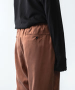 画像をギャラリービューアに読み込む, ATTACHMENT アタッチメントのCU/PE FIBRIL SATIN EASY TROUSERS - L.BROWNの公式通販サイトsession福岡セレクトショップ
