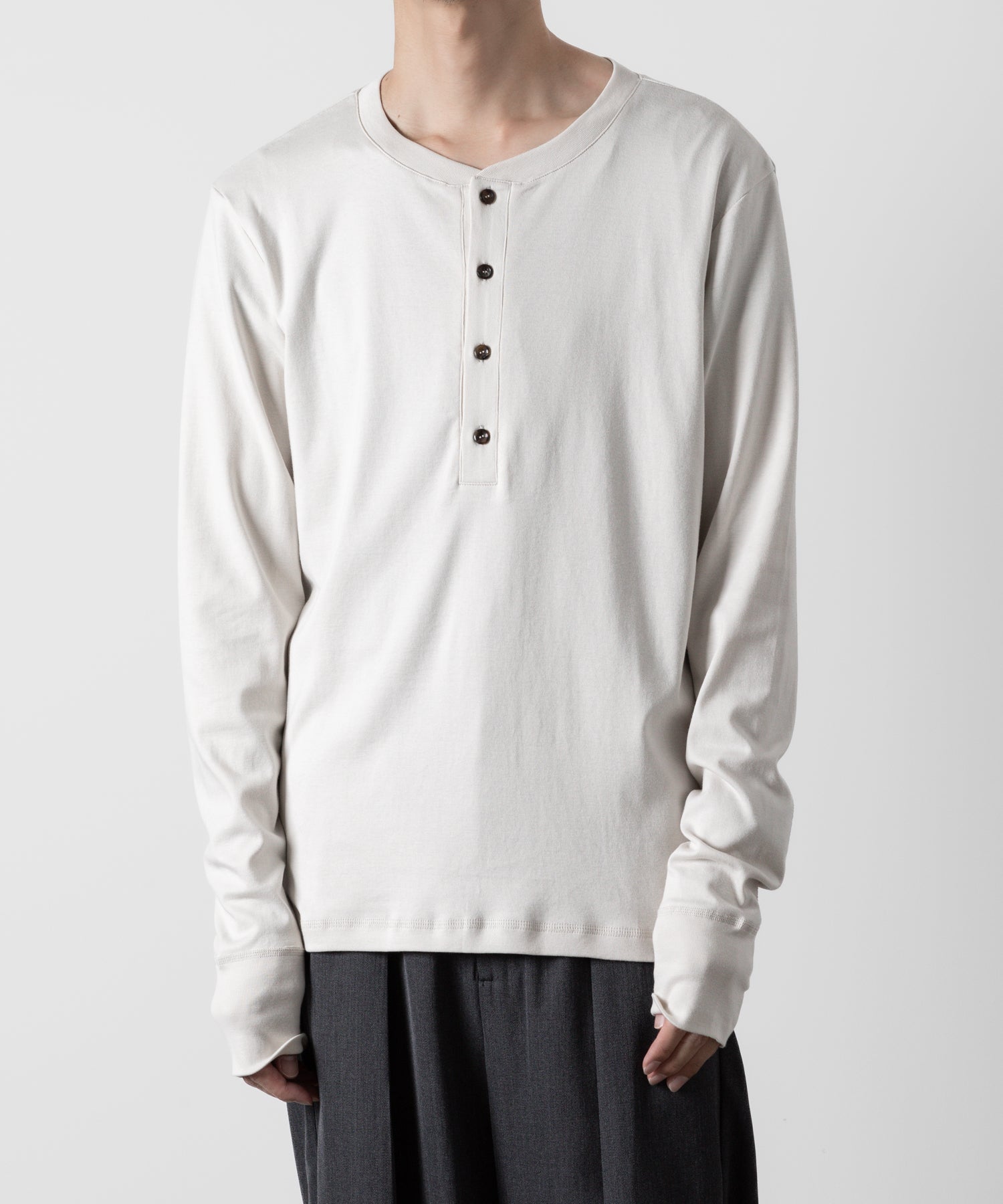 ATTACHMENT アタッチメントのSVIN CO RIB HENLEY NECK L/S TEE - OFF WHITE 公式通販サイトsession福岡セレクトショップ