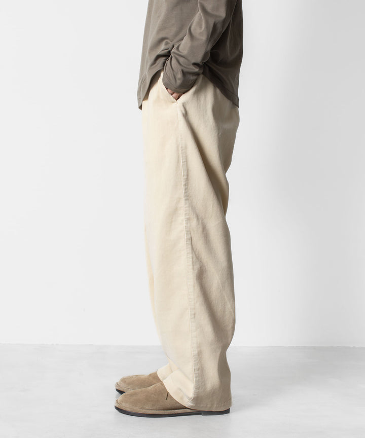 ATTACHMENT アタッチメントのFINX CO CORDUROY 1TUCK WIDE TROUSERS - OFF WHITEの公式通販サイトsession福岡セレクトショップ
