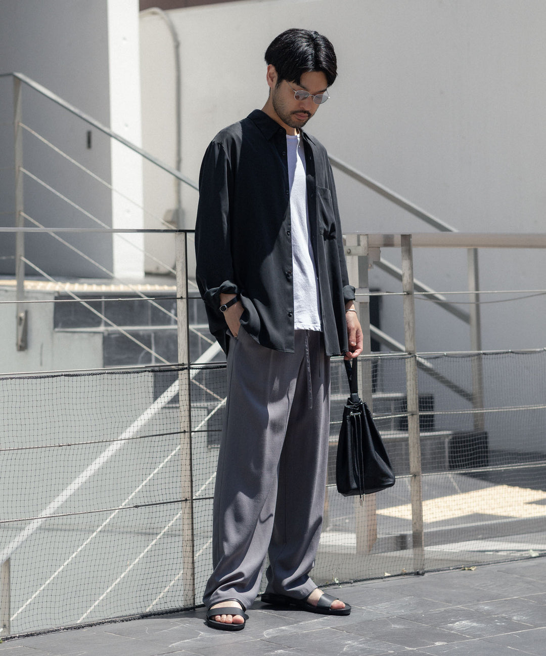 ATTACHMENT アタッチメントのSMOOTH LEATHER SLIDE SANDAL - BLACKの公式通販サイトsession福岡セレクトショップ