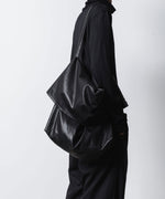 画像をギャラリービューアに読み込む, ATTACHMENT アタッチメントのSYNTHETIC LEATHER SHOULDER BAG - BLACKの公式通販サイトsession福岡セレクトショップ
