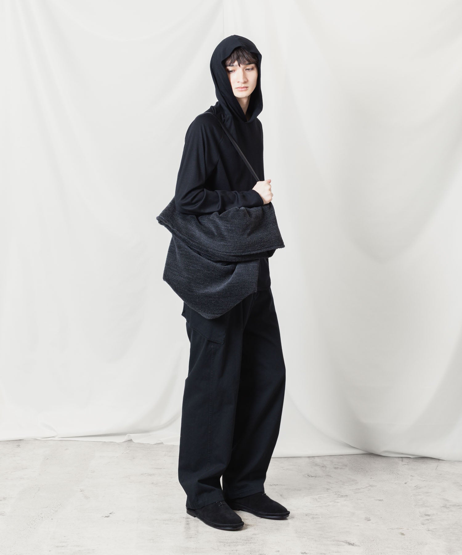 ATTACHMENT アタッチメントの1/60 WOOL SMOOTH HOODED PULLOVER - BLACKの公式通販サイトsession福岡セレクトショップ