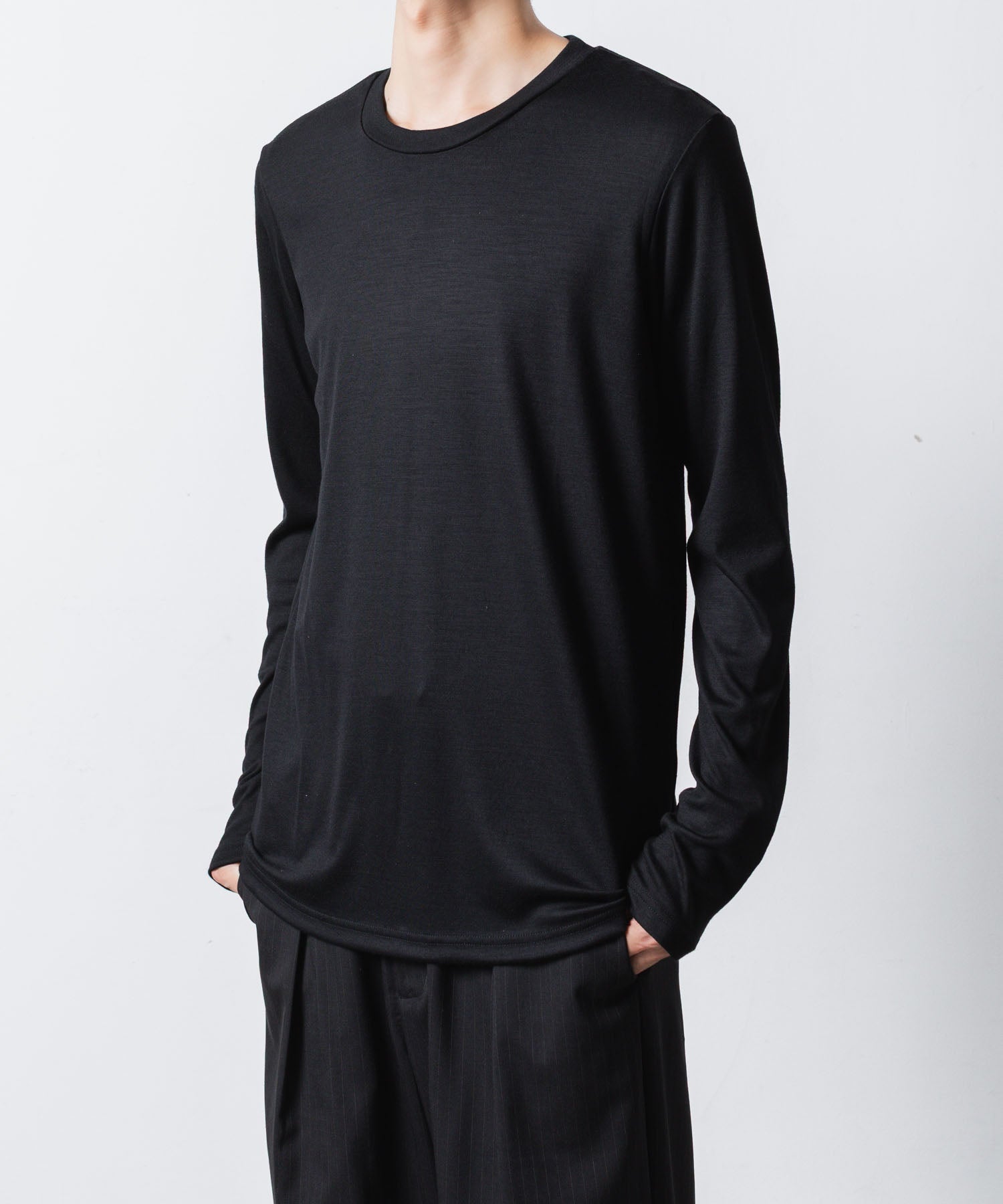 ATTACHMENT アタッチメントの1/60 WOOL SMOOTH SLIM FIT L/S TEE - BLACKの公式通販サイトsession福岡セレクトショップ