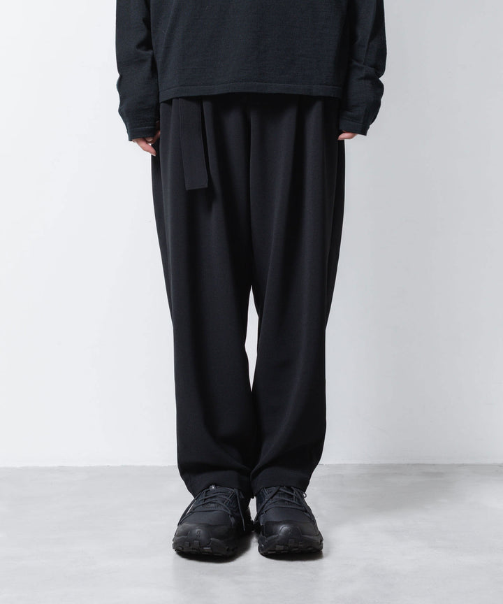 ATTACHMENT アタッチメントのPE STRETCH DOUBLE CLOTH BELTED WIDE TAPERD TROUSERS - BLACKの公式通販サイトsession福岡セレクトショップ