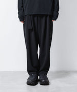 画像をギャラリービューアに読み込む, ATTACHMENT アタッチメントのPE STRETCH DOUBLE CLOTH BELTED WIDE TAPERD TROUSERS - BLACKの公式通販サイトsession福岡セレクトショップ
