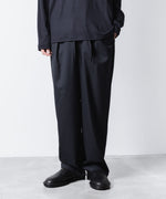 画像をギャラリービューアに読み込む, ATTACHMENT アタッチメントのT/W/SI STRETCH GABARDINE 1TUCK EASY TROUSERS - D.NAVYの公式通販サイトsession福岡セレクトショップ
