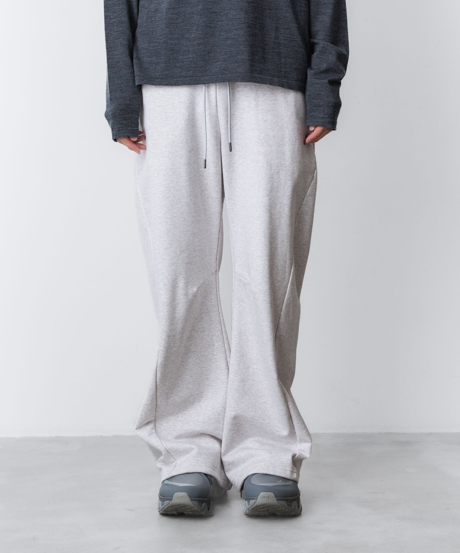 ATTACHMENT アタッチメントのCO STRECH TERRY 3D WIDE TROUSERS - X.GRAYの公式通販サイトsession福岡セレクトショップ