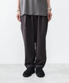 【 ATTACHMENT 】PE STRETCH DOUBLE CLOTH BELTED WIDE TAPERED TROUSERS - D.BROWN