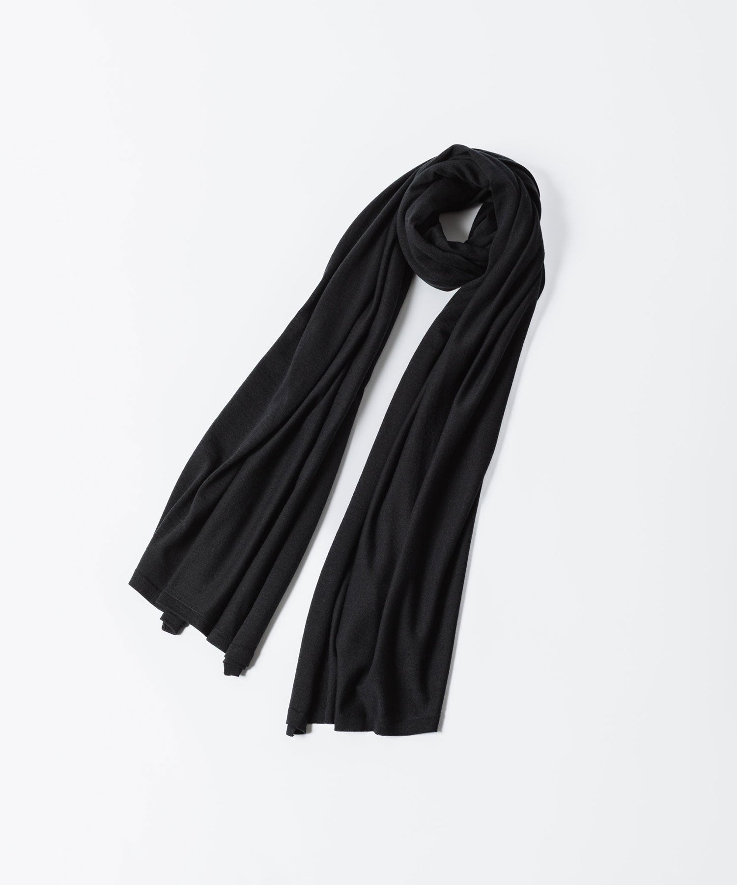 ATTACHMENT アタッチメント × JOHN SMEDLEYの× JOHN SMEDLEY MERINO EXTRAFINE WIDE STOLE - BLACKの公式通販サイトsession福岡セレクトショップ