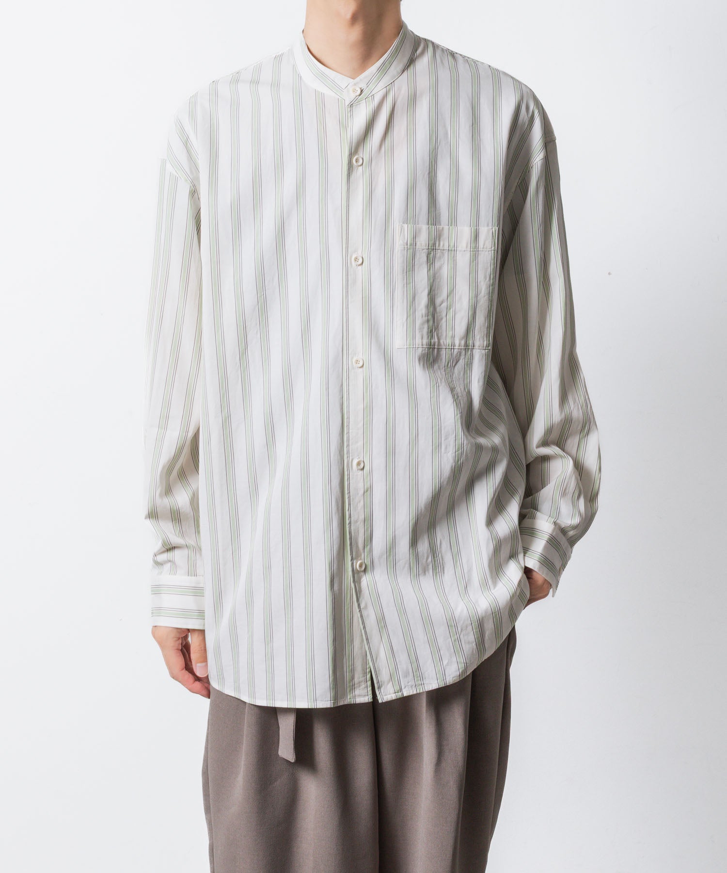 ATTACHMENT アタッチメントのCU/CO STRIPE TWILL BANDCOLLAR L/S SHIRT - S.GREENの公式通販サイトsession福岡セレクトショップ