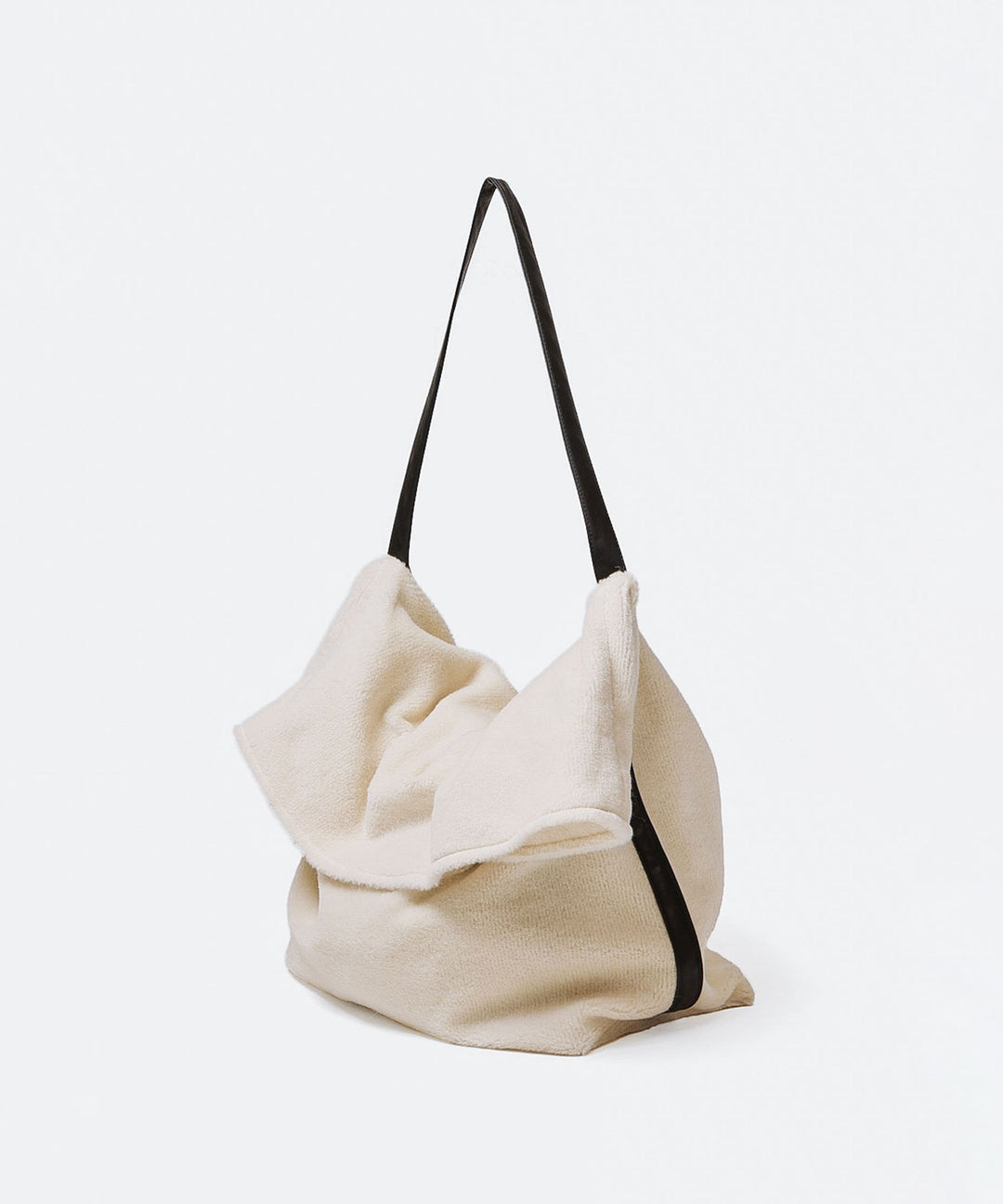 ATTACHMENT アタッチメントのWO/ALPACA BOA SHOULDER BAG - OFF WHITEの公式通販サイトsession福岡セレクトショップ